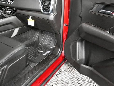 New 2026 GMC Canyon Elevation w/ Convenience Package image 24