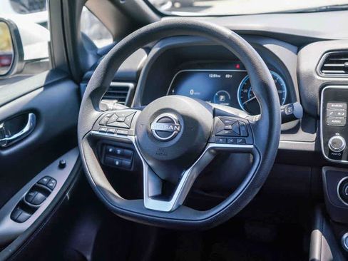 Used 2023 Nissan Leaf S FWD image 14