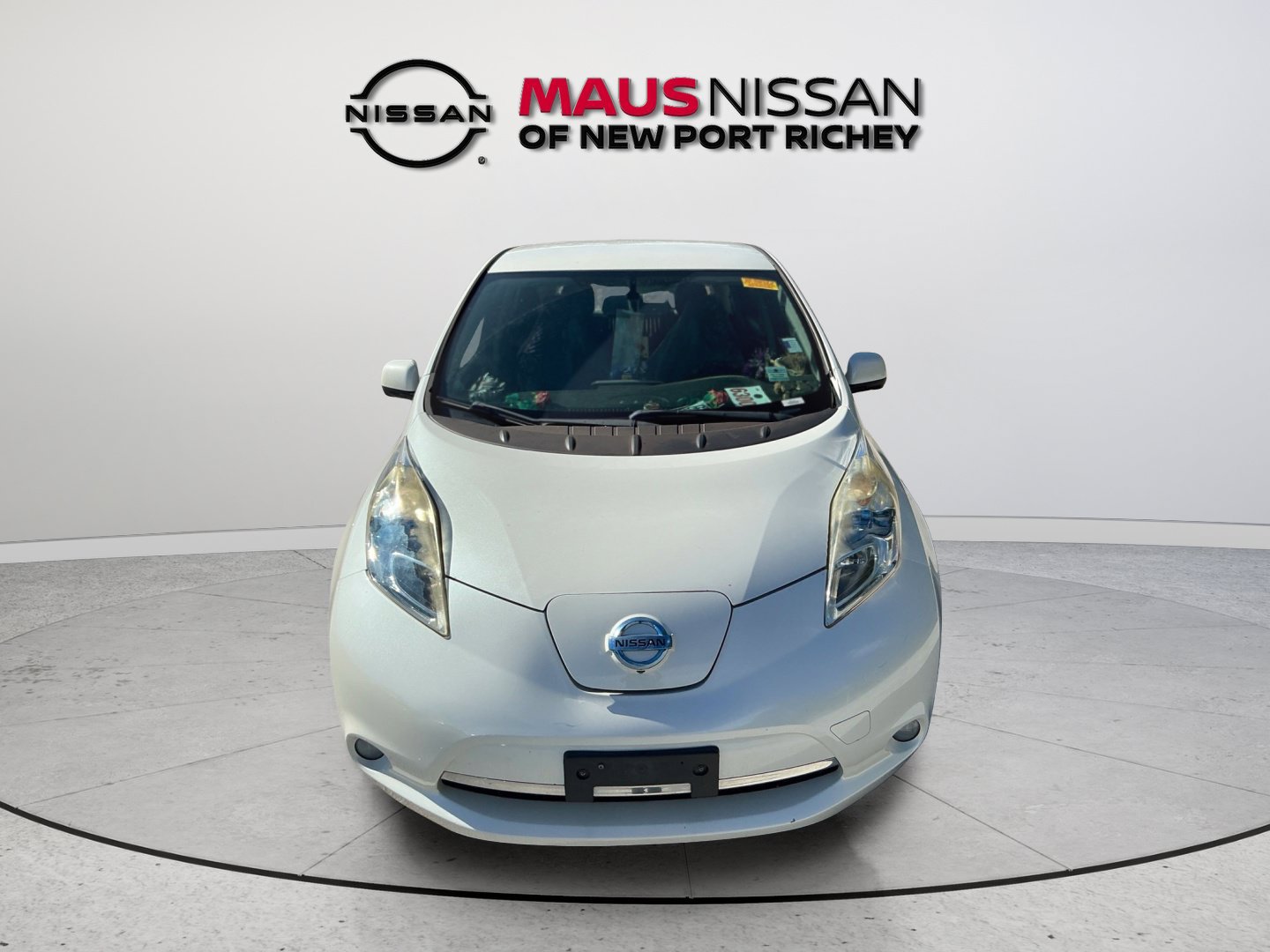 Used 2013 Nissan Leaf SL w/ Premium Pkg FWD image 3