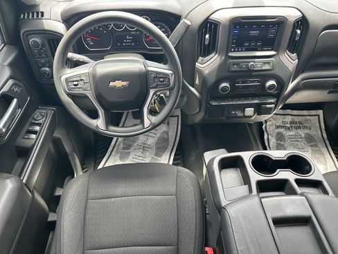 Used 2022 Chevrolet Silverado 1500 Custom w/ LPO, Blackout Package AWD/4WD image 23