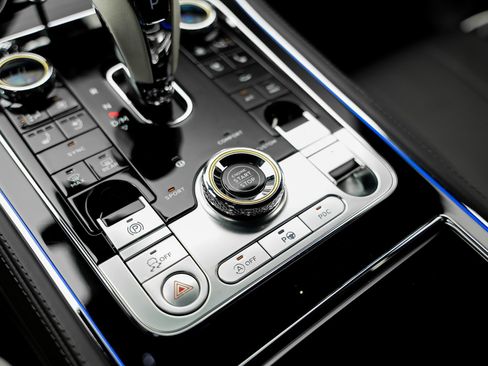 Used 2022 Bentley Continental GT AWD/4WD image 56