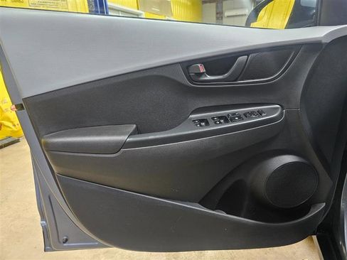 Used 2021 Hyundai Kona SE w/ Cargo Package image 21