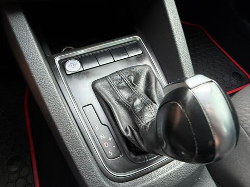 Used 2016 Volkswagen Jetta SE image 36