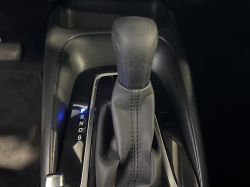 Used 2022 Toyota Corolla L image 37