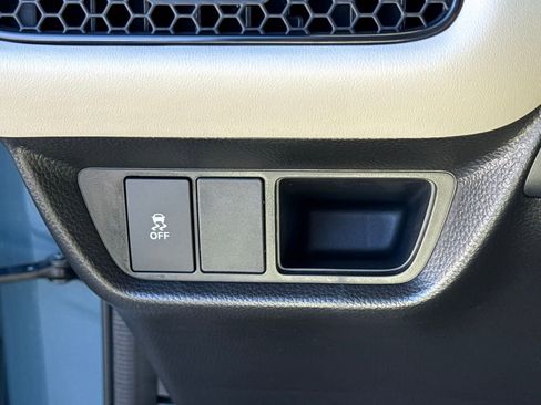 Certified 2026 Honda HR-V LX image 33