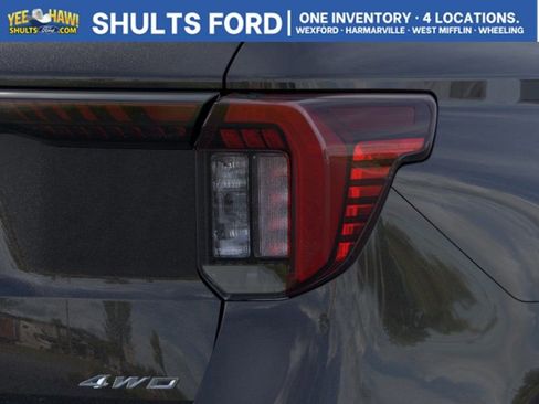 New 2026 Ford Explorer Platinum image 22
