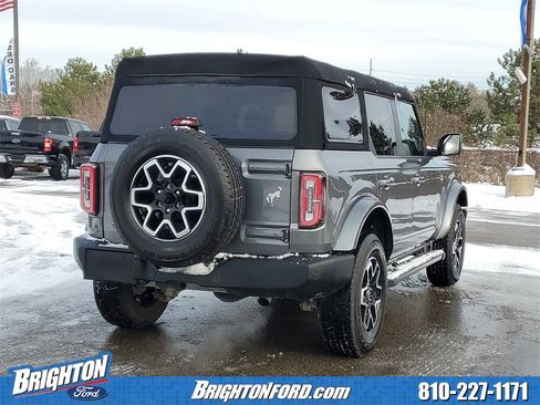 Used 2024 Ford Bronco Outer Banks image 4