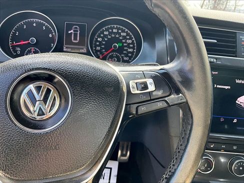 Used 2018 Volkswagen Golf Alltrack SE image 15