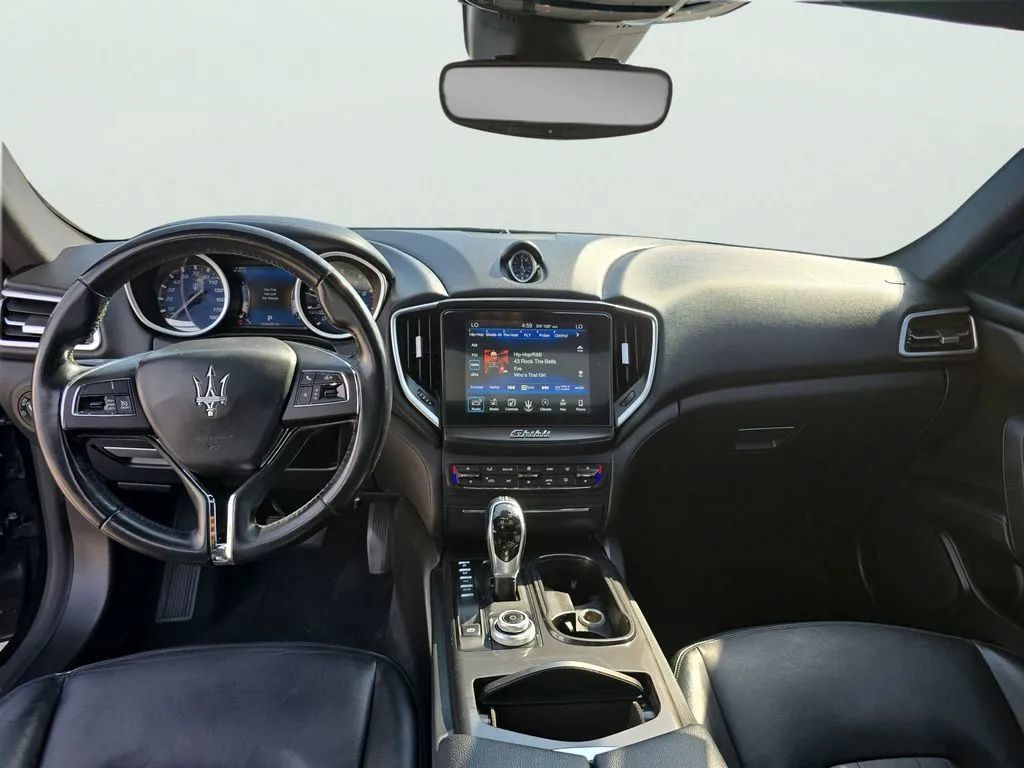 Used 2017 Maserati Ghibli RWD image 14