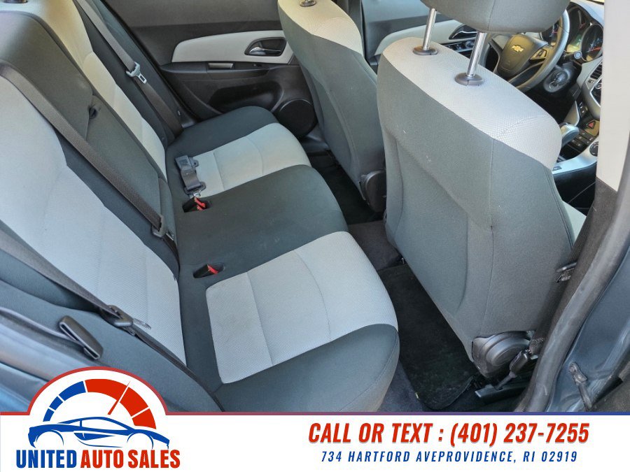 Used 2012 Chevrolet Cruze LS w/ Connectivity Package FWD image 12