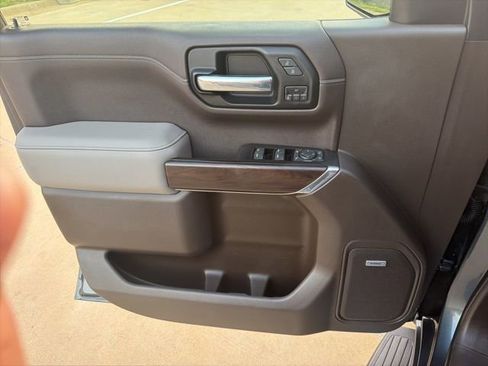 Used 2019 GMC Sierra 1500 SLT w/ SLT Premium Plus Package AWD/4WD image 20