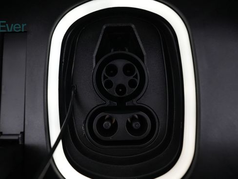 Used 2024 Cadillac Lyriq Luxury w/ LPO, Floor Liner Package AWD/4WD image 10