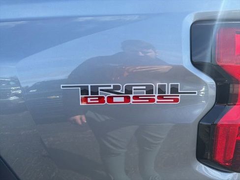 New 2026 Chevrolet Colorado Trail Boss AWD/4WD image 12