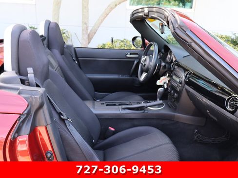 Used 2008 MAZDA MX-5 Miata Touring image 16
