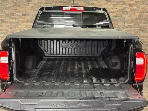 Used 2023 GMC Canyon AT4 w/ Technology Package AWD/4WD image 7