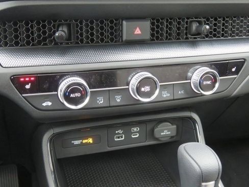 Used 2024 Honda CR-V EX image 14