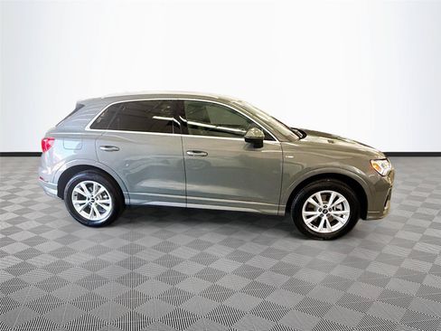 Certified 2025 Audi Q3 2.0T Premium w/ Convenience Package AWD/4WD image 8