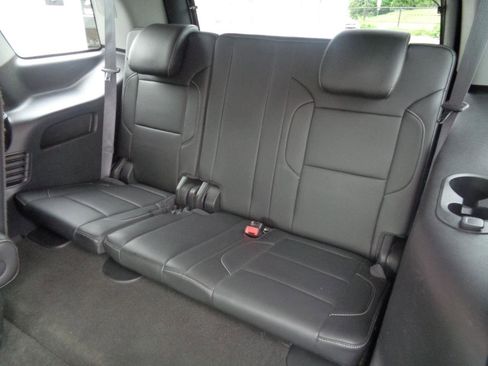 Used 2016 Chevrolet Tahoe LT w/ Luxury Package RWD image 7