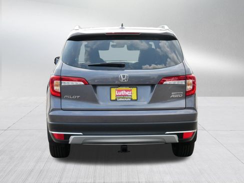 Used 2022 Honda Pilot Touring image 6