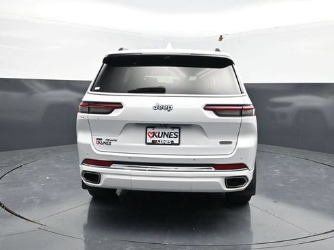 Used 2021 Jeep Grand Cherokee L Overland w/ Advanced Protech Group III AWD/4WD image 8