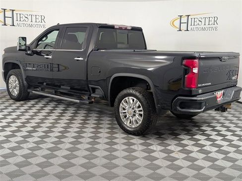 Used 2021 Chevrolet Silverado 2500 High Country w/ Technology Package image 5