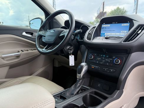 Used 2018 Ford Escape SEL image 22