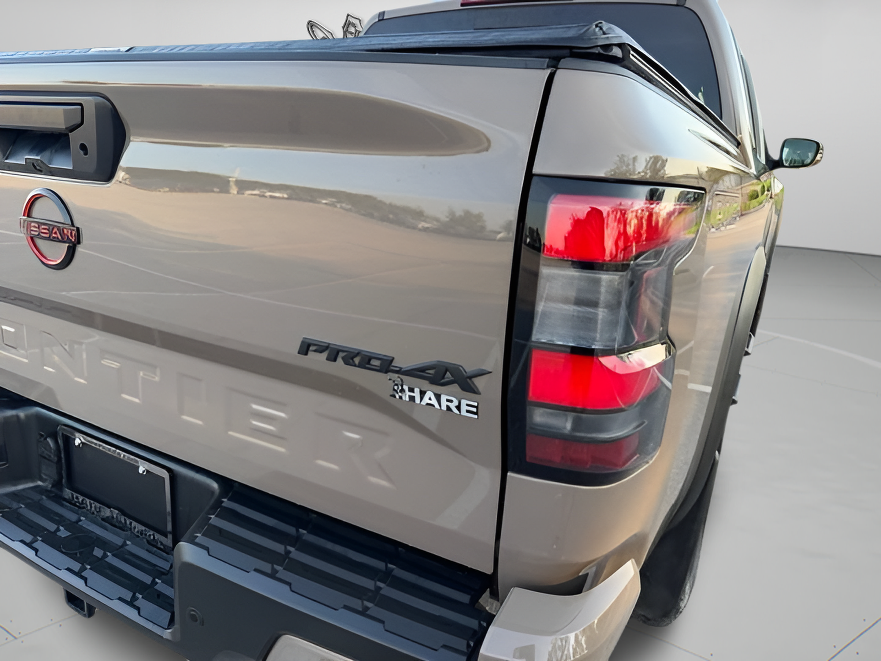 Used 2024 Nissan Frontier PRO-4X w/ Technology Package AWD/4WD image 31
