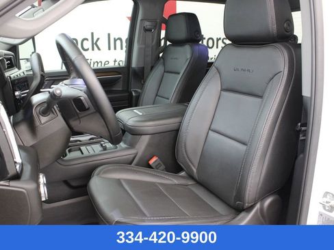 Used 2025 GMC Sierra 2500 Denali w/ Denali Reserve Package image 15