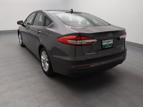 Used 2019 Ford Fusion SE FWD image 6