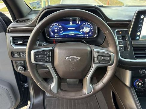 Used 2022 Chevrolet Tahoe Z71 w/ Luxury Package AWD/4WD image 25