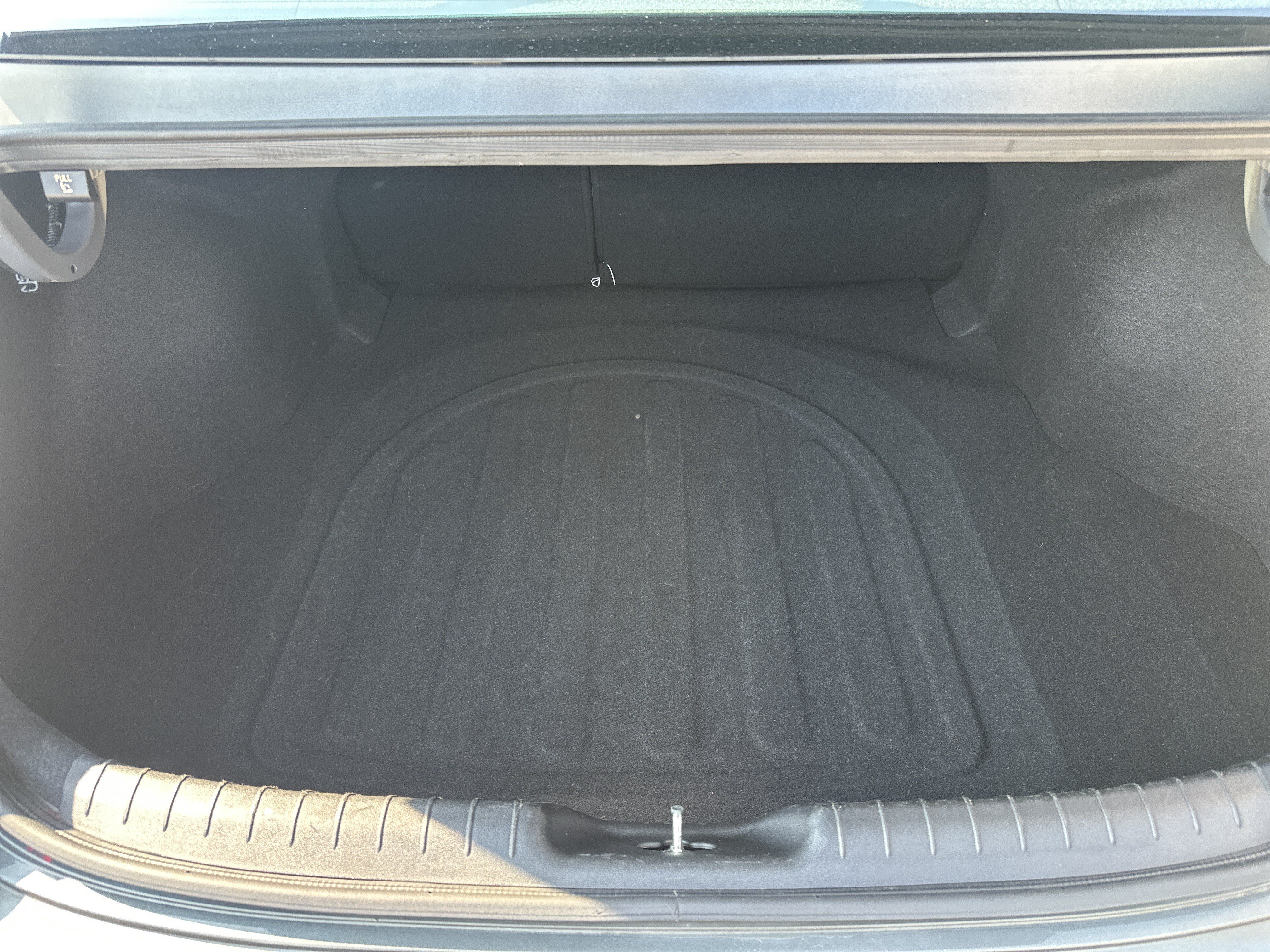 Used 2024 Hyundai Elantra Limited FWD image 31