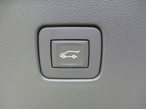 Used 2025 Buick Envista Sport Touring w/ Convenience I Package image 31