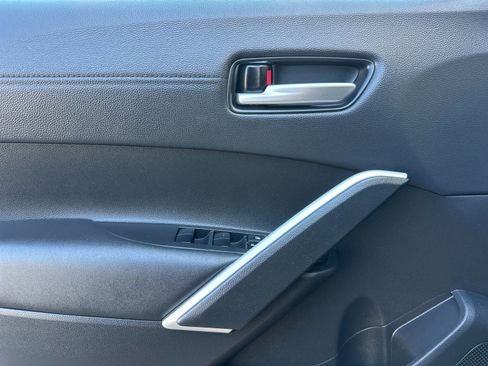 Used 2023 Toyota Corolla Cross XLE w/ Convenience Package AWD/4WD image 11