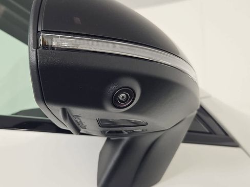 New 2025 Mercedes-Benz GLC 63 AMG S image 44