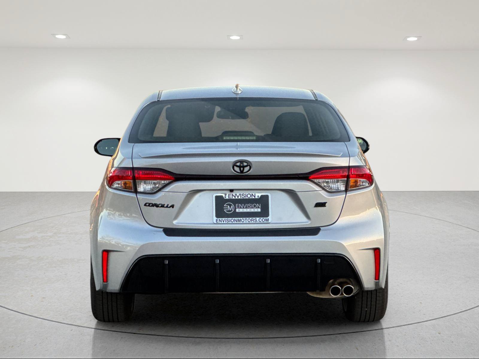 Used 2026 Toyota Corolla SE w/ SE Package FWD image 5