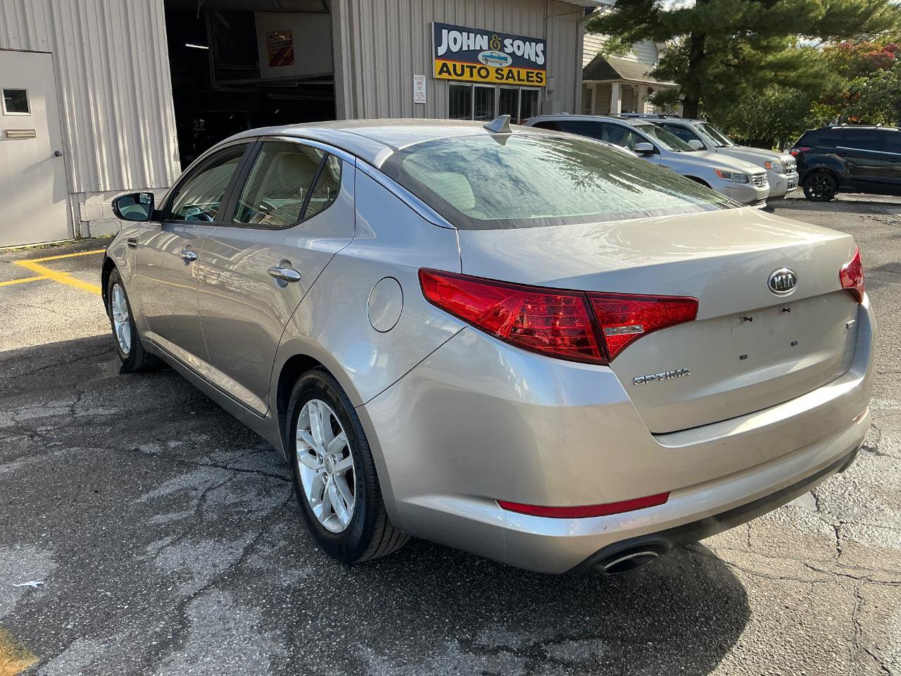 Used 2013 Kia Optima LX w/ Convenience Pkg FWD image 6