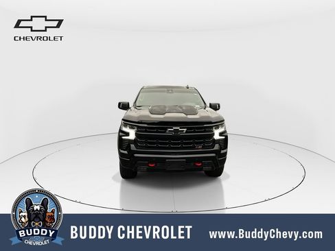 Used 2026 Chevrolet Silverado 1500 LT Trail Boss w/ LT Trail Boss Premium Package AWD/4WD image 3