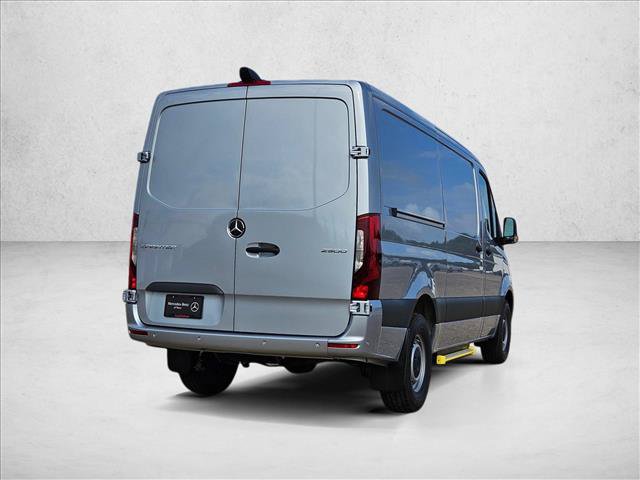 Used 2025 Mercedes-Benz Sprinter 2500 image 2