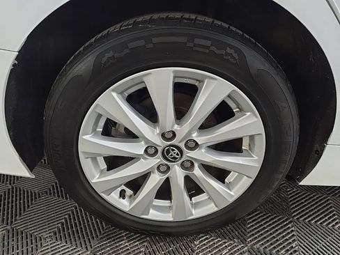 Used 2020 Toyota Camry LE w/ Carpet Mat Package FWD image 13