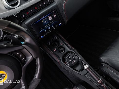 Used 2020 Lotus Evora image 31