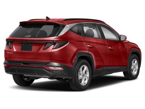 Used 2022 Hyundai Tucson SEL FWD image 2