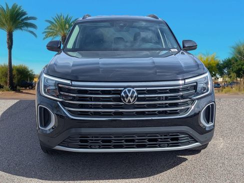 Used 2025 Volkswagen Atlas SE image 8