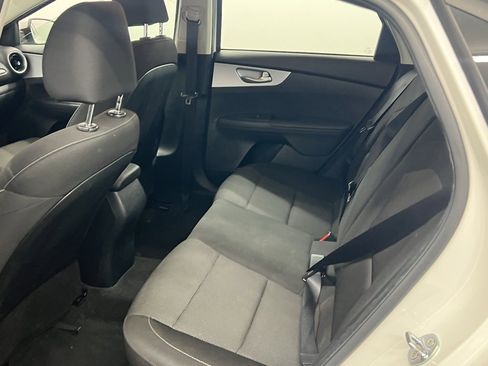 Used 2024 Kia Forte LXS image 8