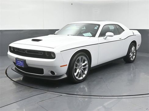 Used 2023 Dodge Challenger GT image 3