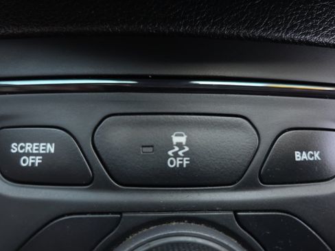 Used 2015 Chrysler 200 S w/ Navigation & Sound Group I FWD image 20