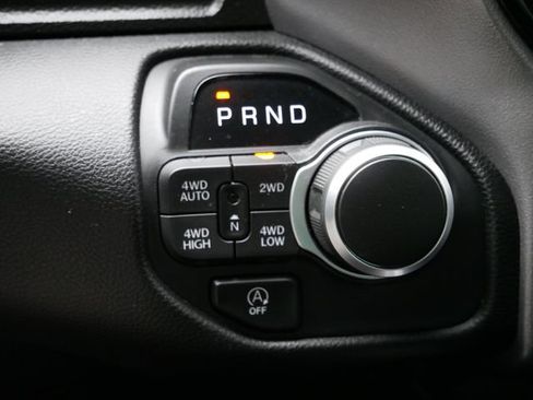 Used 2025 RAM 1500 Big Horn AWD/4WD image 24