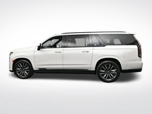 Certified 2022 Cadillac Escalade ESV Sport w/ Touring Package AWD/4WD image 2
