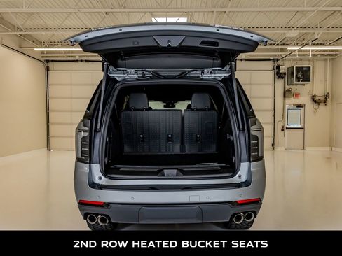 Used 2026 Chevrolet Suburban RST w/ RST Capability Package AWD/4WD image 9