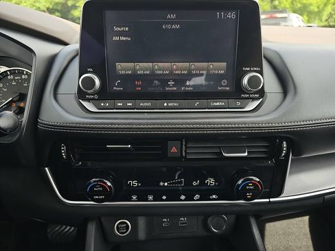 Used 2021 Nissan Rogue SV AWD/4WD image 25