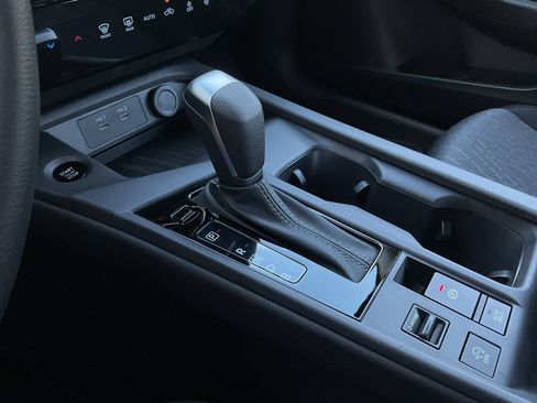 New 2026 Nissan Sentra SV w/ Floor Mat Package FWD image 34